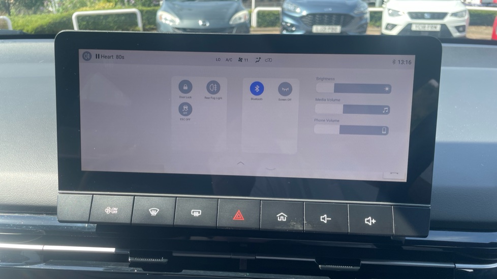 MG MG4 150kW SE EV Long Range 64kWh 5dr Auto Electric Hatchback - Image 23