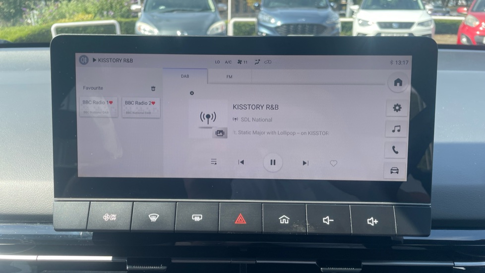 MG MG4 150kW SE EV Long Range 64kWh 5dr Auto Electric Hatchback - Image 24