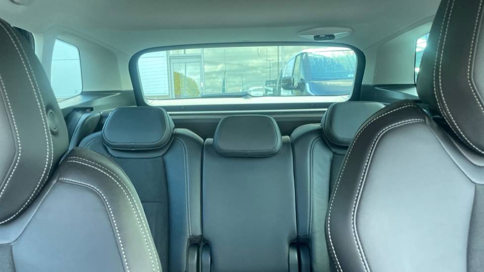 Skoda Karoq 1.5 TSI SE L 5dr DSG Petrol Estate - Image 15