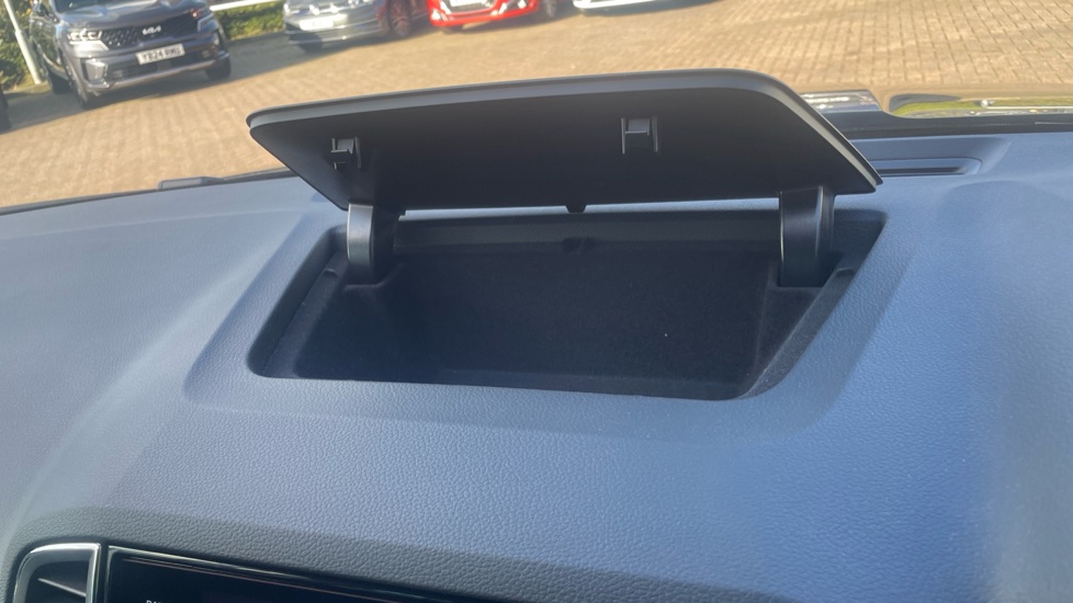 Skoda Karoq 1.5 TSI SE L 5dr DSG Petrol Estate - Image 38