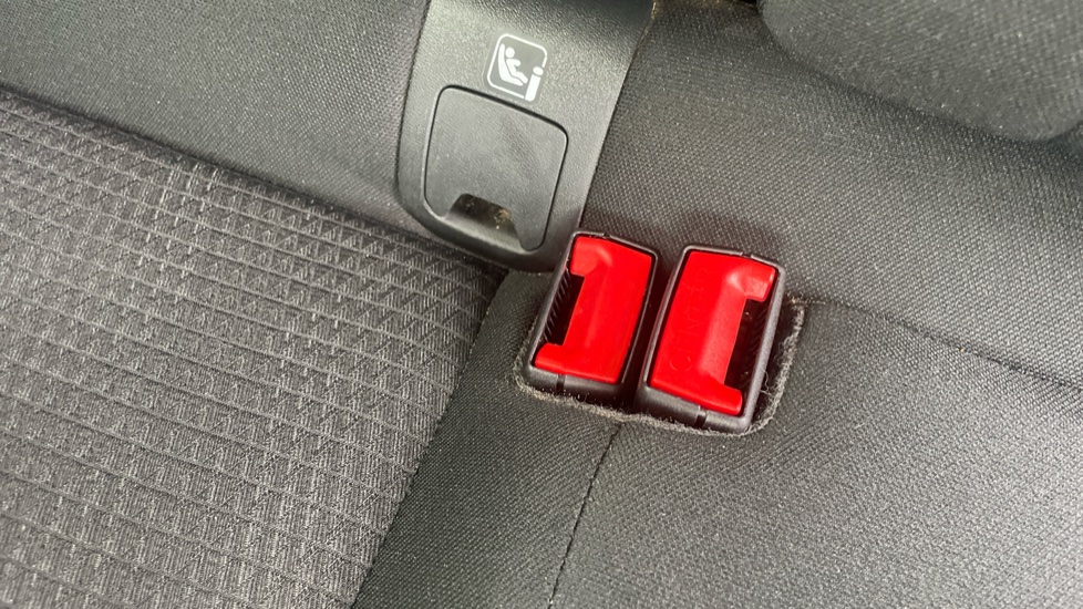 Nissan Qashqai 1.3 DiG-T MH N-Connecta 5dr Petrol Hatchback - Image 17