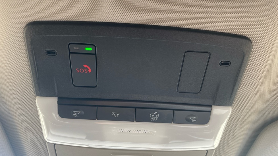 Nissan Qashqai 1.3 DiG-T MH N-Connecta 5dr Petrol Hatchback - Image 24