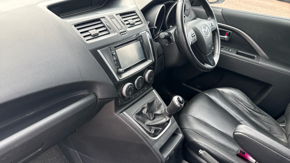 Mazda 5 2.0 Sport Venture Edition 5dr Petrol Estate - Image 13