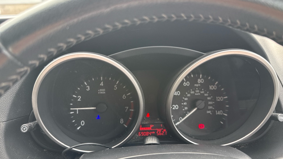 Mazda 5 2.0 Sport Venture Edition 5dr Petrol Estate - Image 18