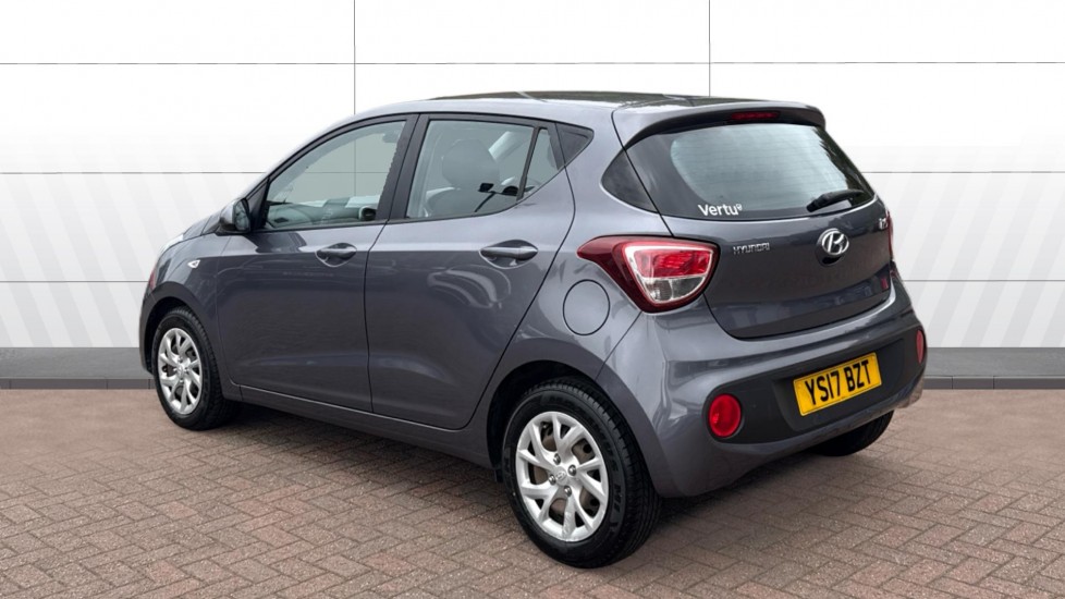 Hyundai i10 1.2 SE 5dr Petrol Hatchback - Image 2