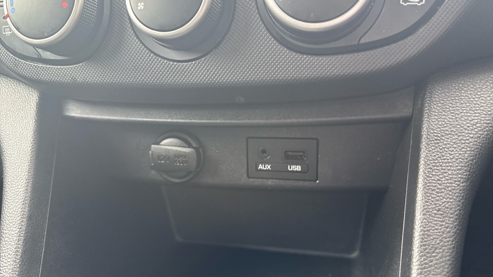 Hyundai i10 1.2 SE 5dr Petrol Hatchback - Image 40