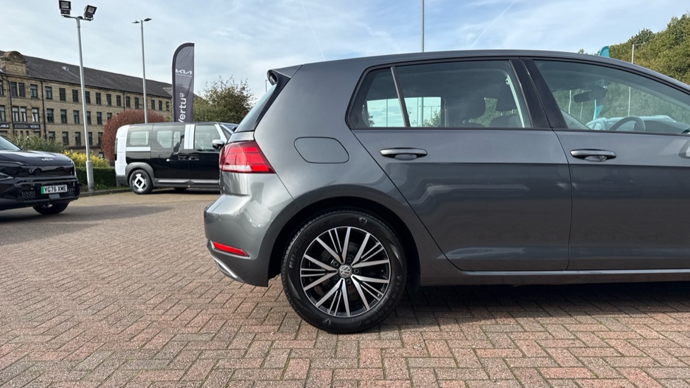 Volkswagen Golf 1.5 TSI EVO SE [Nav] 5dr Petrol Hatchback - Image 7