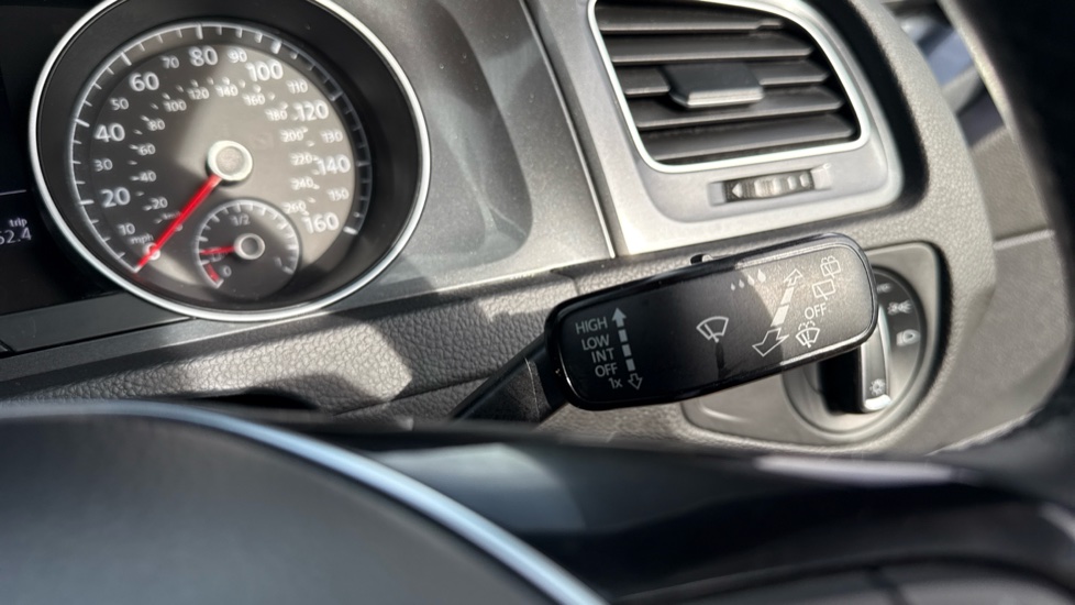 Volkswagen Golf 1.5 TSI EVO SE [Nav] 5dr Petrol Hatchback - Image 30