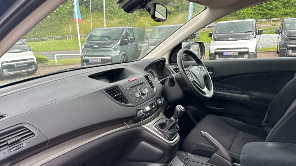 Honda CR-V 2.0 i-VTEC SE 5dr Petrol Estate - Image 9