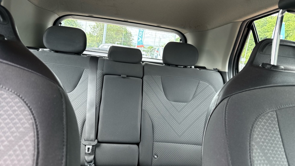 Kia Niro 1.6 GDi Hybrid 2 5dr DCT Hybrid Estate - Image 15