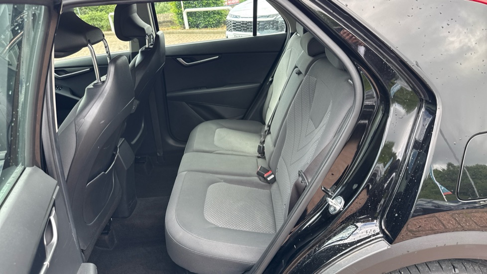 Kia Niro 1.6 GDi Hybrid 2 5dr DCT Hybrid Estate - Image 16