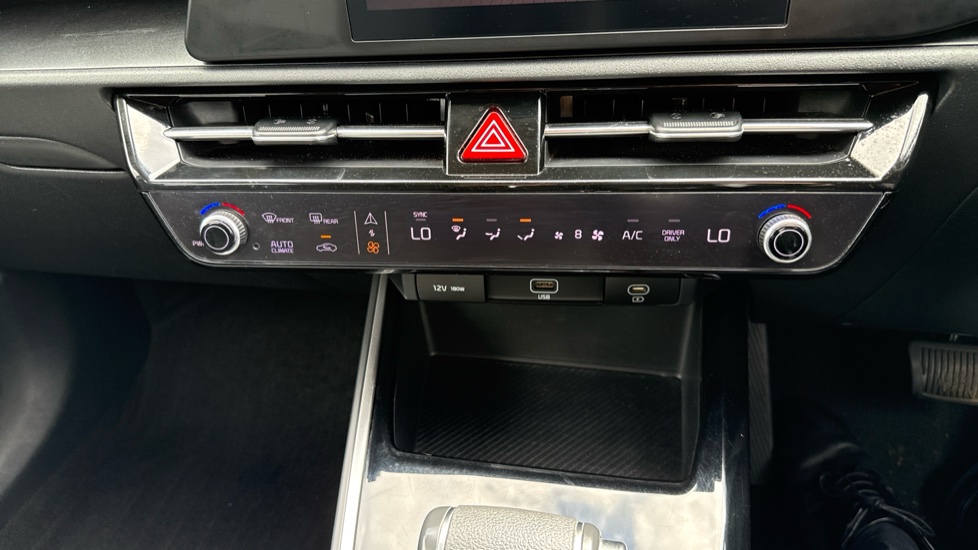 Kia Niro 1.6 GDi Hybrid 2 5dr DCT Hybrid Estate - Image 31