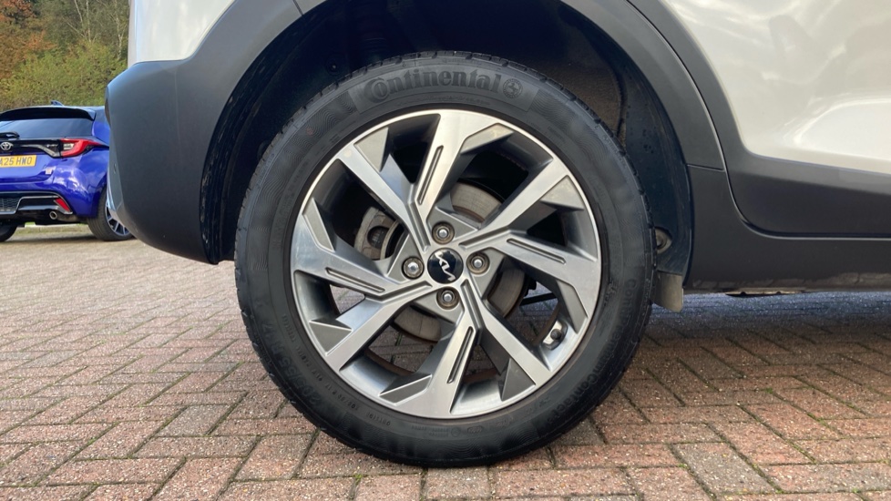 Kia Stonic 1.0T GDi 48V GT-Line S 5dr DCT Petrol Estate - Image 7
