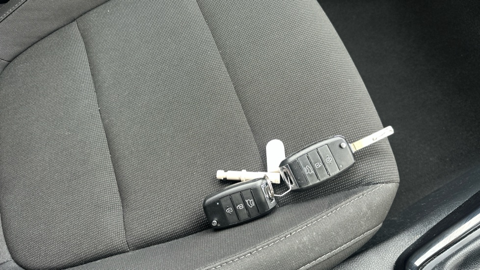 Kia Rio 1.0 T GDi 2 5dr Petrol Hatchback - Image 20