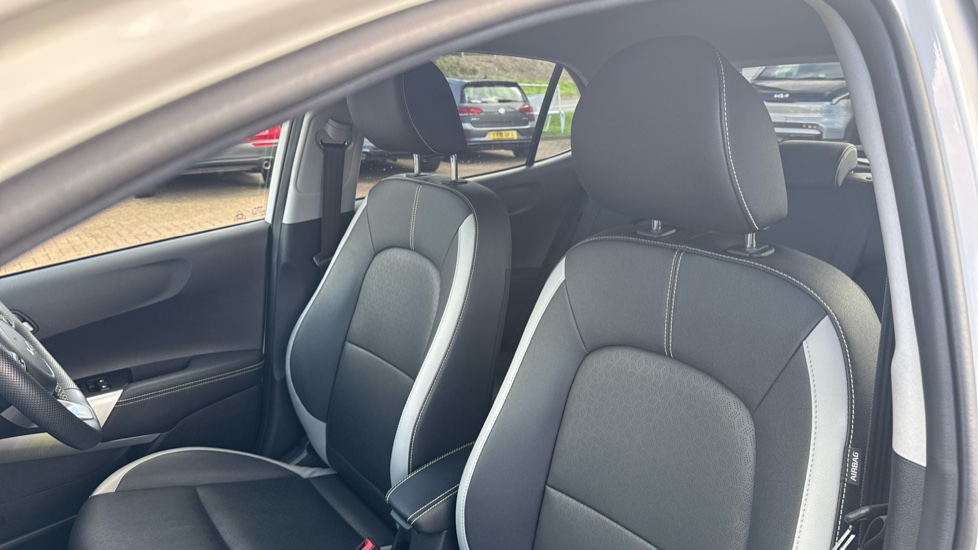Kia Picanto 1.0 X-Line S 5dr Auto Petrol Hatchback - Image 15