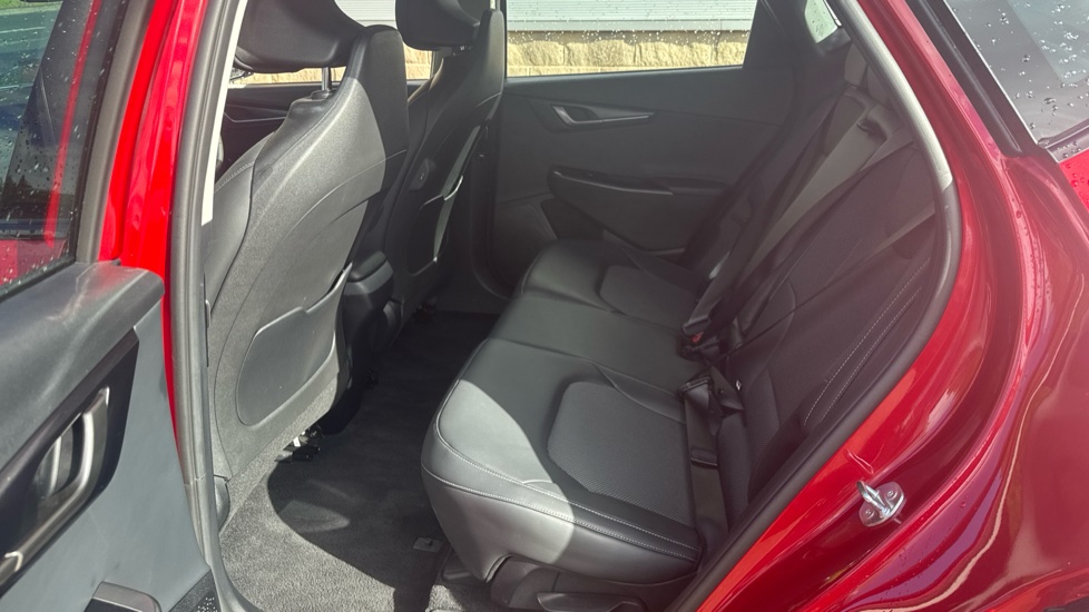 Kia EV6 125kW Wave 63kWh 5dr Auto Electric Estate - Image 16