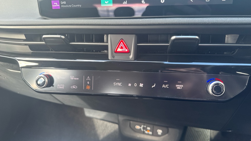 Kia EV6 125kW Wave 63kWh 5dr Auto Electric Estate - Image 31