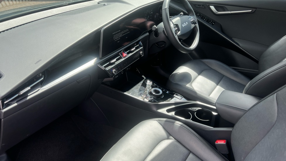 Kia Niro 1.6 GDi 127 Hybrid 4 5dr DCT Hybrid Estate - Image 9