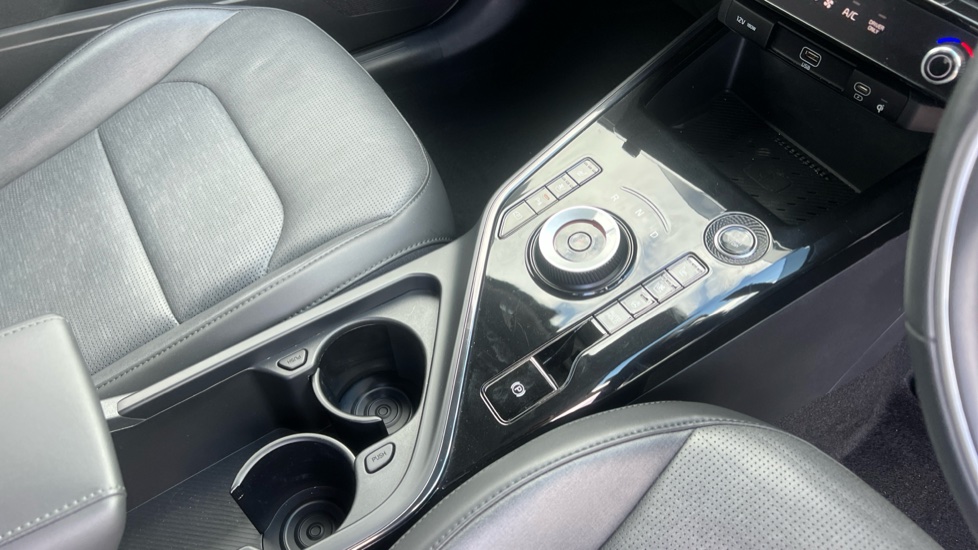 Kia Niro 1.6 GDi 127 Hybrid 4 5dr DCT Hybrid Estate - Image 14