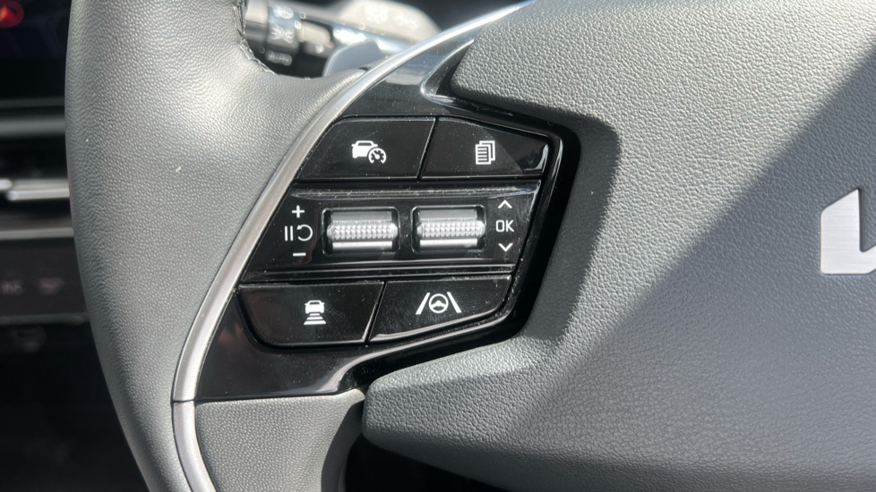 Kia Niro 1.6 GDi 127 Hybrid 4 5dr DCT Hybrid Estate - Image 21