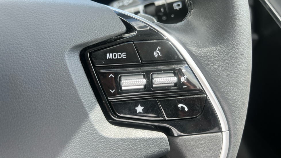 Kia Niro 1.6 GDi 127 Hybrid 4 5dr DCT Hybrid Estate - Image 22
