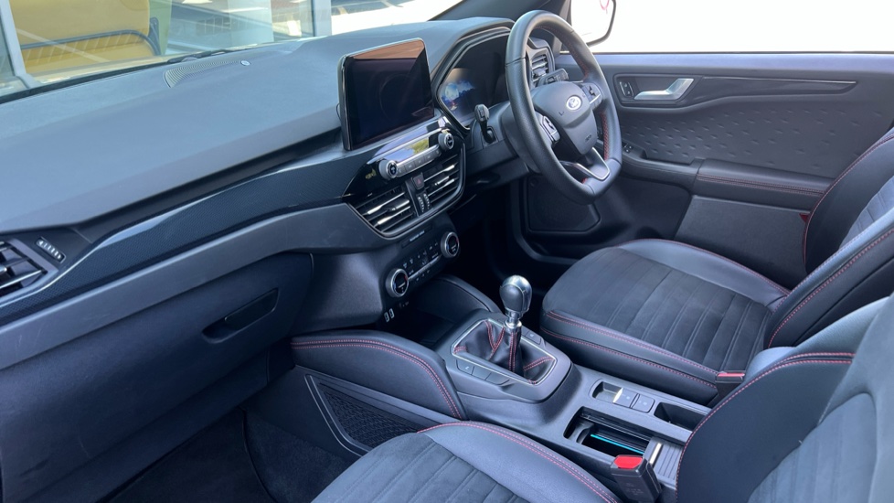 Ford Kuga 1.5 EcoBoost 150 ST-Line Edition 5dr Petrol Estate - Image 9