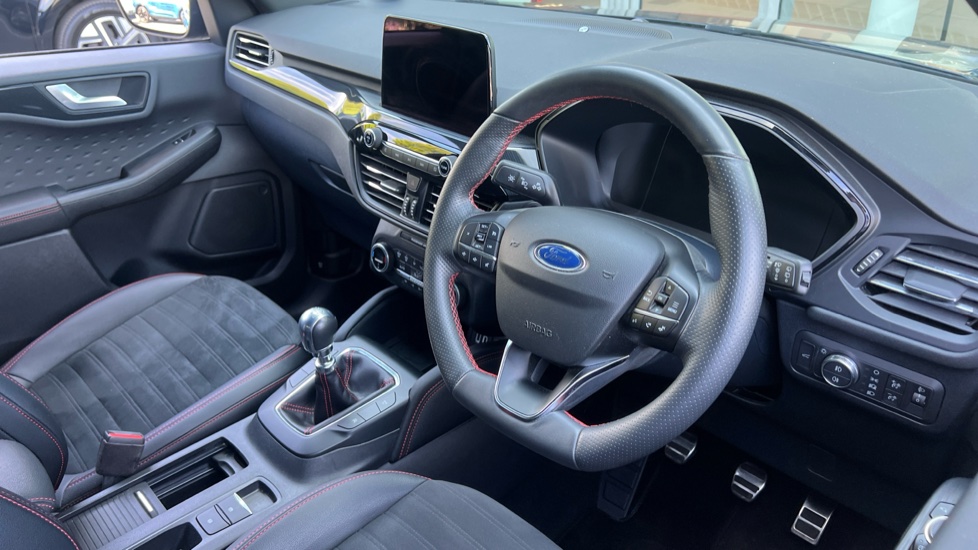 Ford Kuga 1.5 EcoBoost 150 ST-Line Edition 5dr Petrol Estate - Image 11