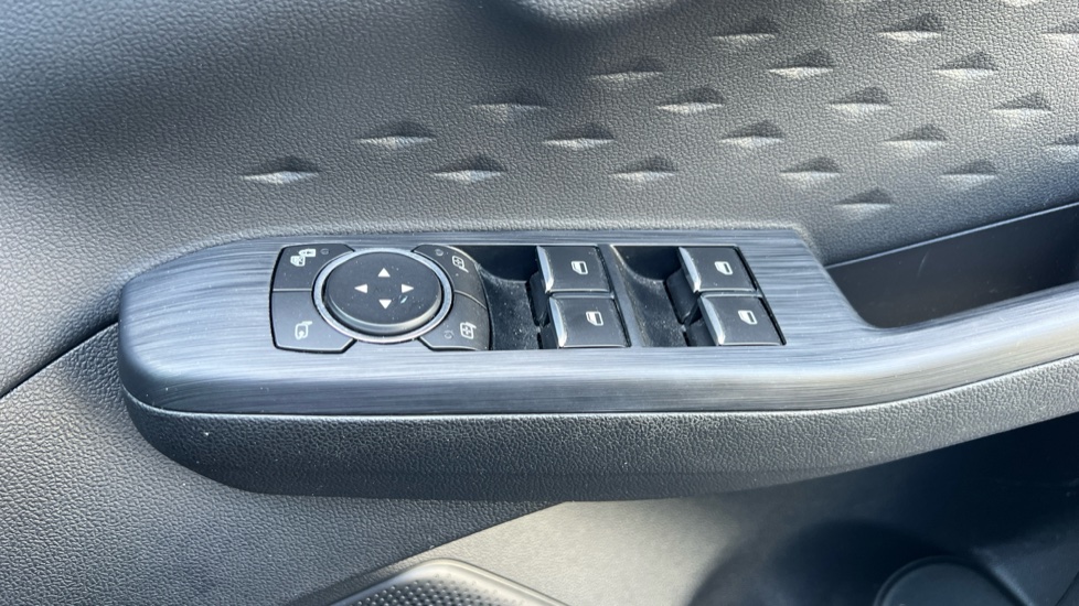 Ford Kuga 1.5 EcoBoost 150 ST-Line Edition 5dr Petrol Estate - Image 30