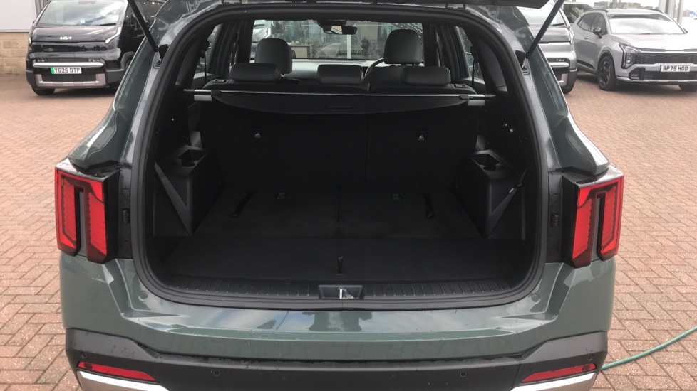 Kia Sorento 1.6 T-GDi HEV 2 5dr Auto Hybrid Station Wagon - Image 4