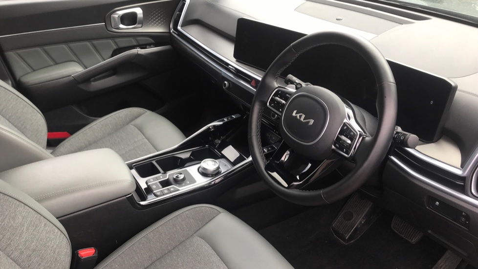 Kia Sorento 1.6 T-GDi HEV 2 5dr Auto Hybrid Station Wagon - Image 11