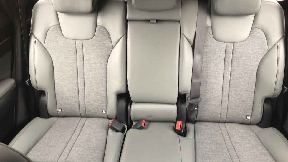 Kia Sorento 1.6 T-GDi HEV 2 5dr Auto Hybrid Station Wagon - Image 15