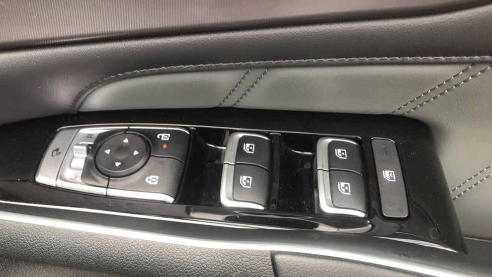 Kia Sorento 1.6 T-GDi HEV 2 5dr Auto Hybrid Station Wagon - Image 22
