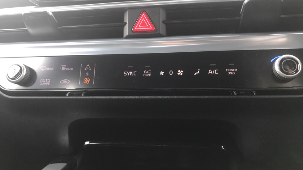 Kia Sorento 1.6 T-GDi HEV 2 5dr Auto Hybrid Station Wagon - Image 28