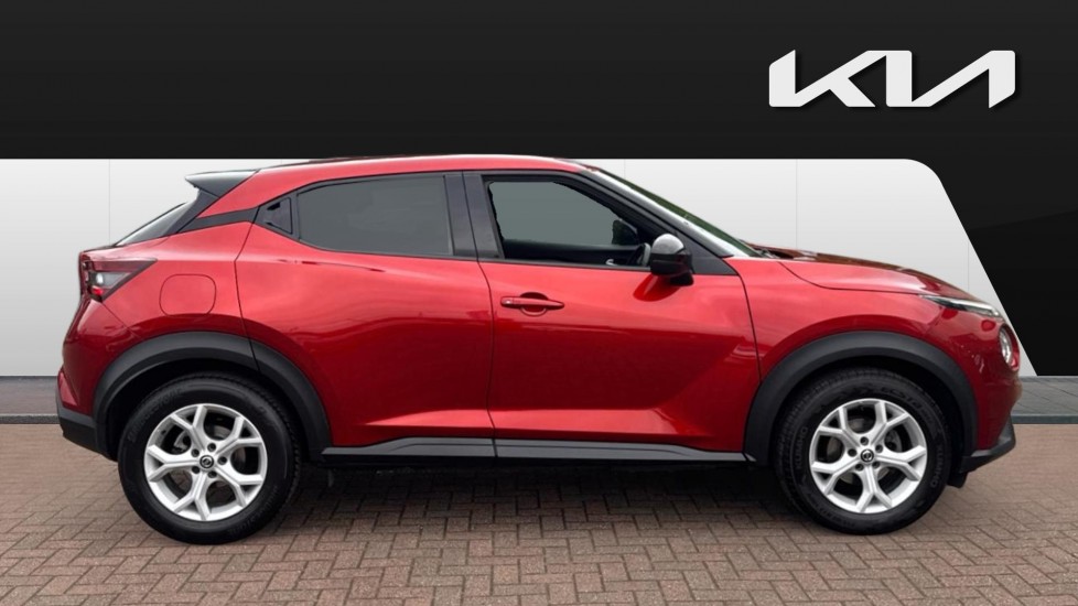 Nissan Juke 1.0 DiG-T N-Connecta 5dr DCT Petrol Hatchback - Image 5