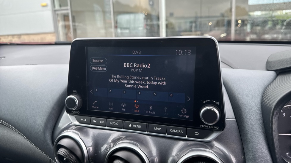 Nissan Juke 1.0 DiG-T N-Connecta 5dr DCT Petrol Hatchback - Image 12