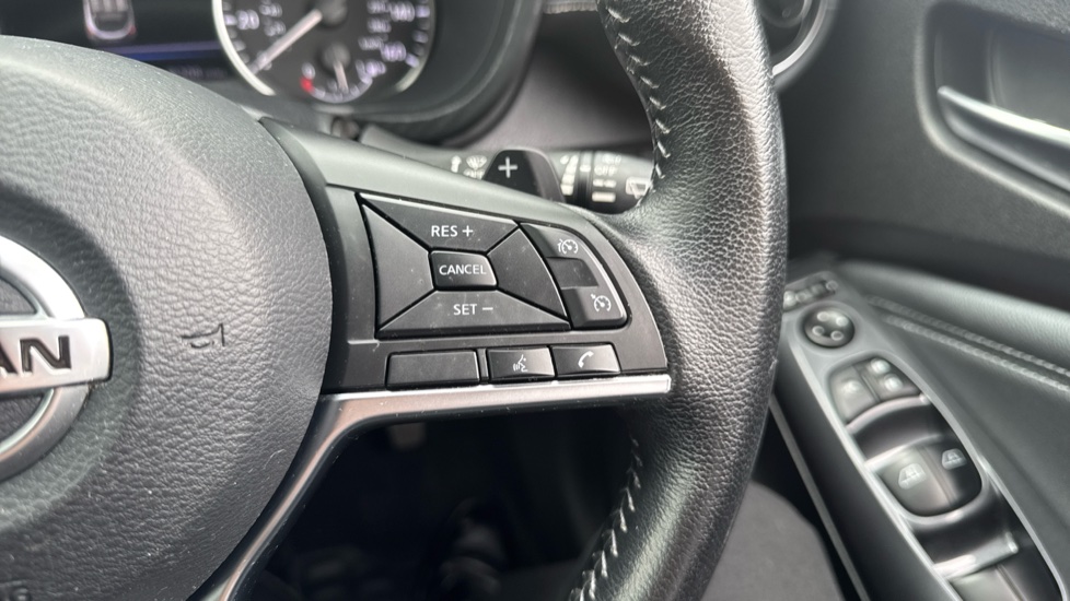 Nissan Juke 1.0 DiG-T N-Connecta 5dr DCT Petrol Hatchback - Image 24