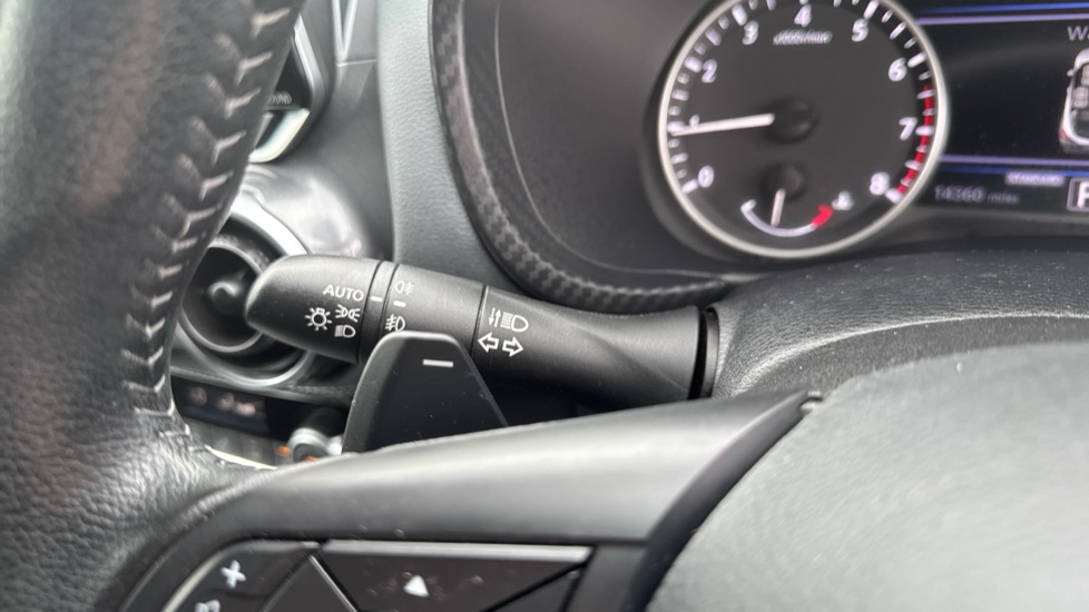 Nissan Juke 1.0 DiG-T N-Connecta 5dr DCT Petrol Hatchback - Image 26