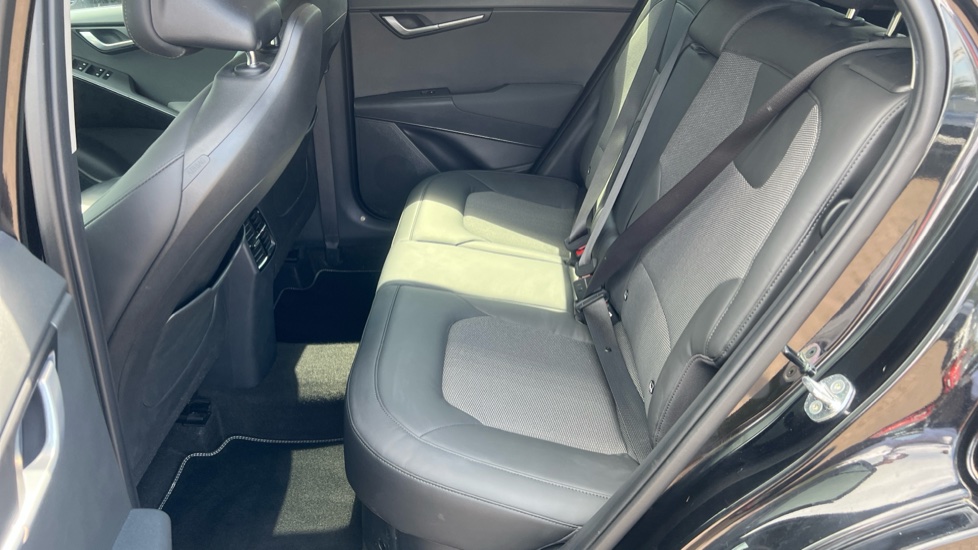 Kia Niro 1.6 GDi Hybrid 3 5dr DCT Hybrid Estate - Image 16