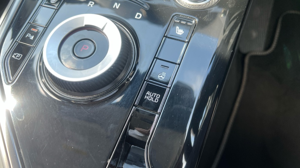 Kia Niro 1.6 GDi Hybrid 3 5dr DCT Hybrid Estate - Image 30
