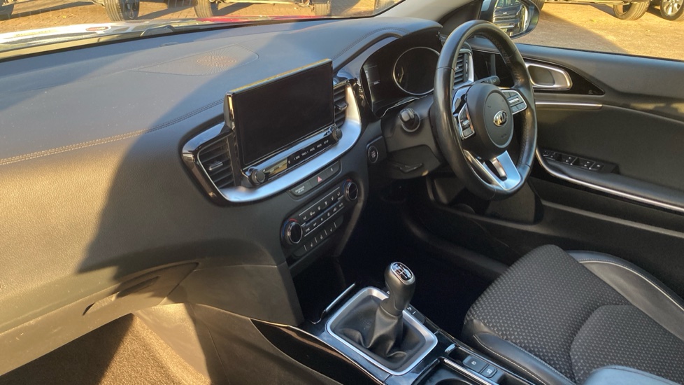 Kia Xceed 1.6 CRDi 48V ISG 3 5dr Diesel Hatchback - Image 9