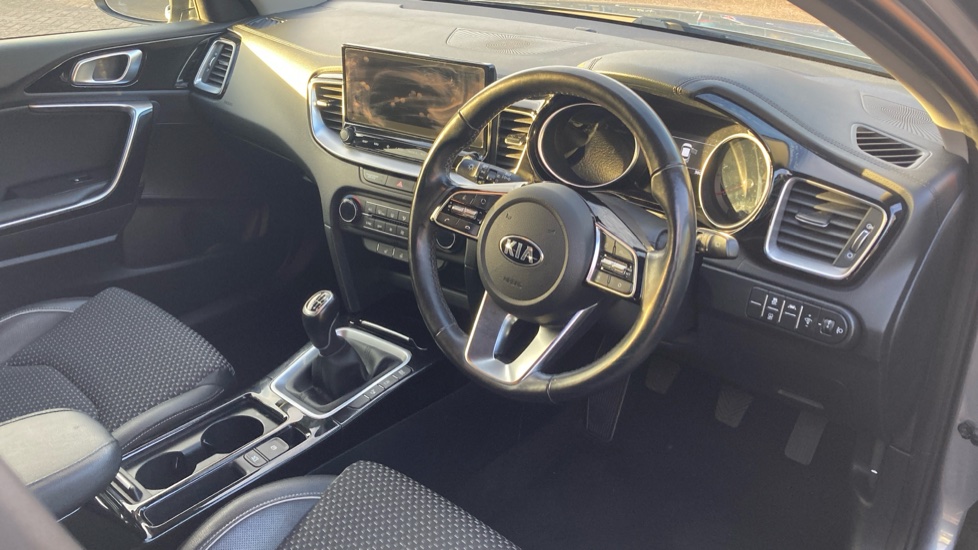 Kia Xceed 1.6 CRDi 48V ISG 3 5dr Diesel Hatchback - Image 11