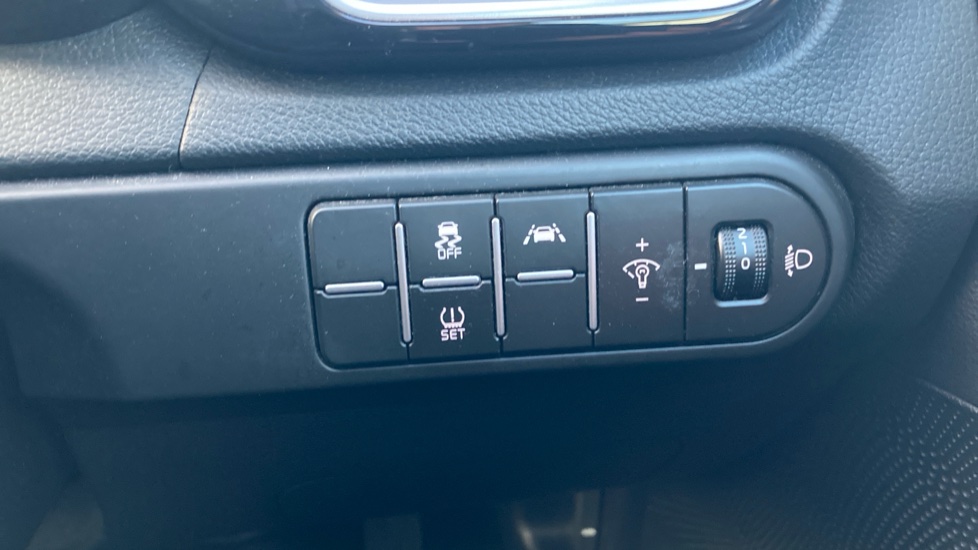 Kia Xceed 1.6 CRDi 48V ISG 3 5dr Diesel Hatchback - Image 28