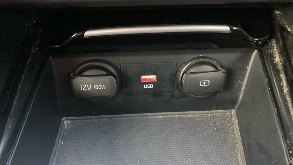 Kia Xceed 1.6 CRDi 48V ISG 3 5dr Diesel Hatchback - Image 33
