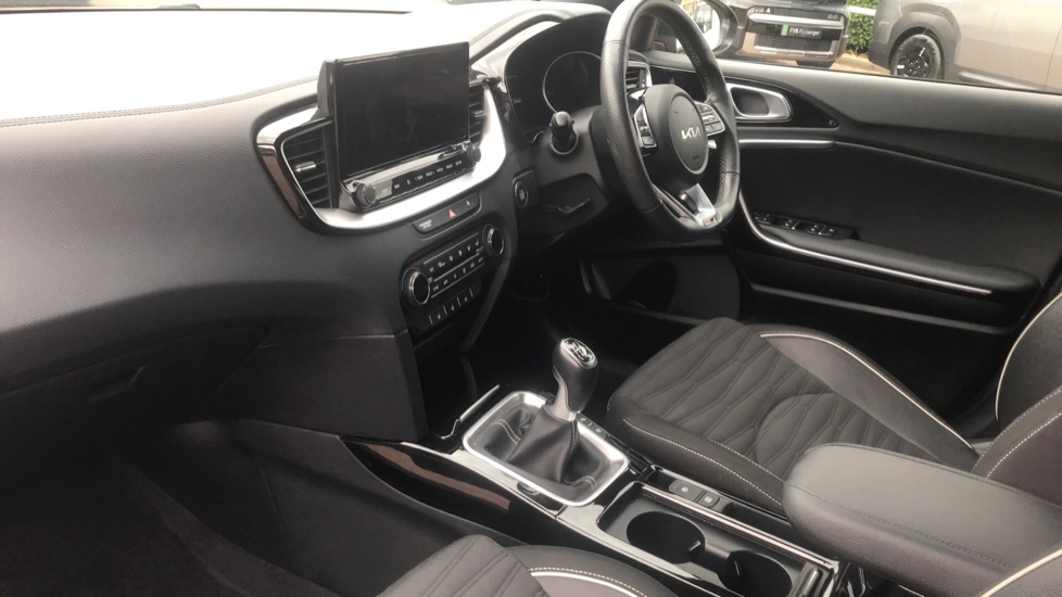 Kia Pro Ceed 1.5T GDi ISG GT-Line 5dr Petrol Estate - Image 9