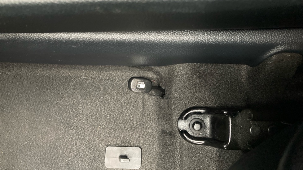 Kia Picanto 1.0 X-Line S 5dr Auto Petrol Hatchback - Image 40