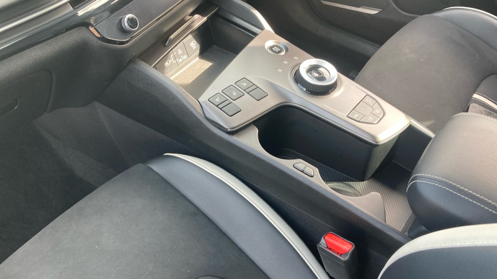 Kia Sportage 1.6T GDi HEV GT-Line 5dr Auto Hybrid Estate - Image 13