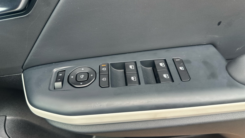 Kia K4 1.0T-GDi 115 48V GT-Line 5dr DCT Petrol Hatchback - Image 23