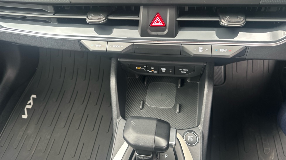 Kia K4 1.0T-GDi 115 48V GT-Line 5dr DCT Petrol Hatchback - Image 30
