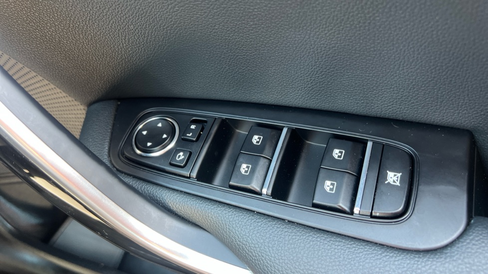 Kia Xceed 1.5T GDi ISG 138 3 5dr Petrol Hatchback - Image 25