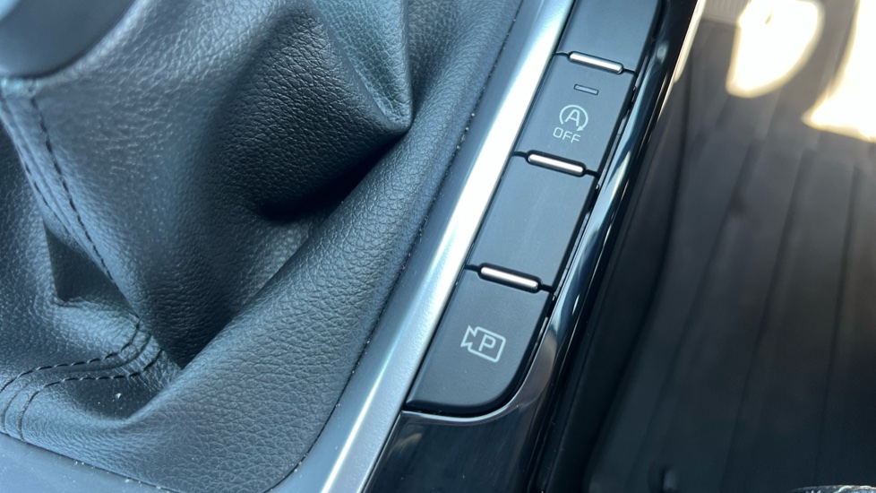 Kia Xceed 1.5T GDi ISG 138 3 5dr Petrol Hatchback - Image 29